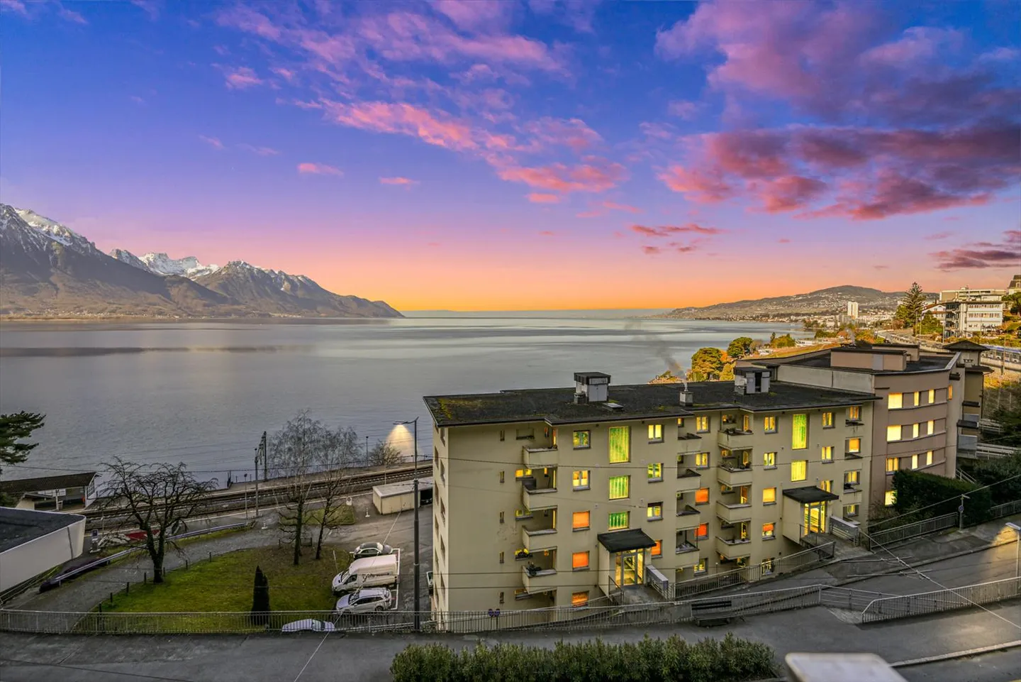 MONTREUX - ATTIC MIT PANORAMABLICK - Photo 1 sur 13