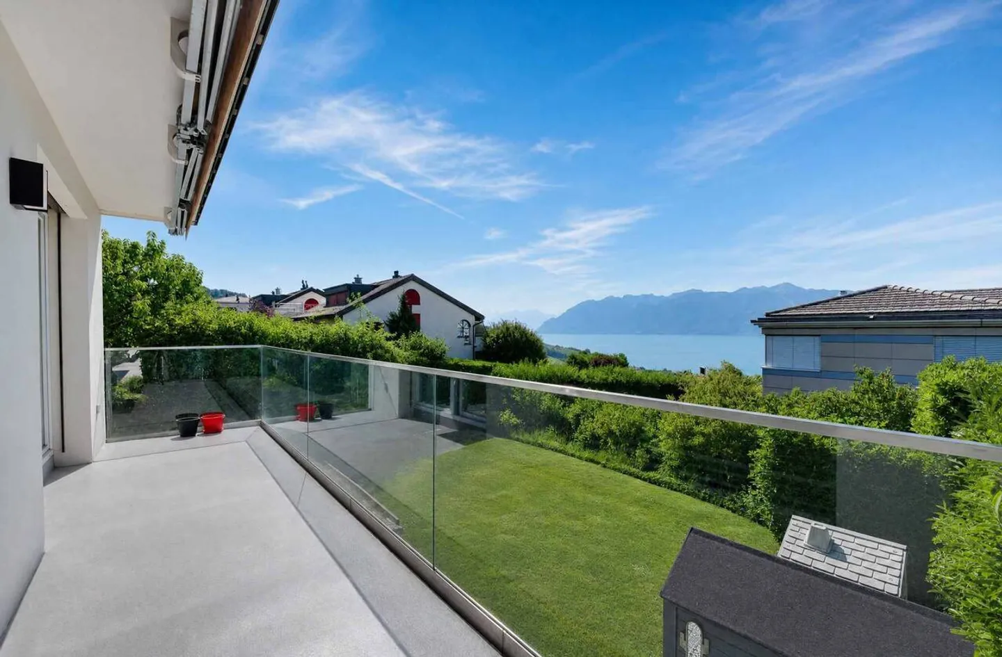 4,5-Zimmer-Duplex mit Terrasse und Garten - Foto 7 von 12