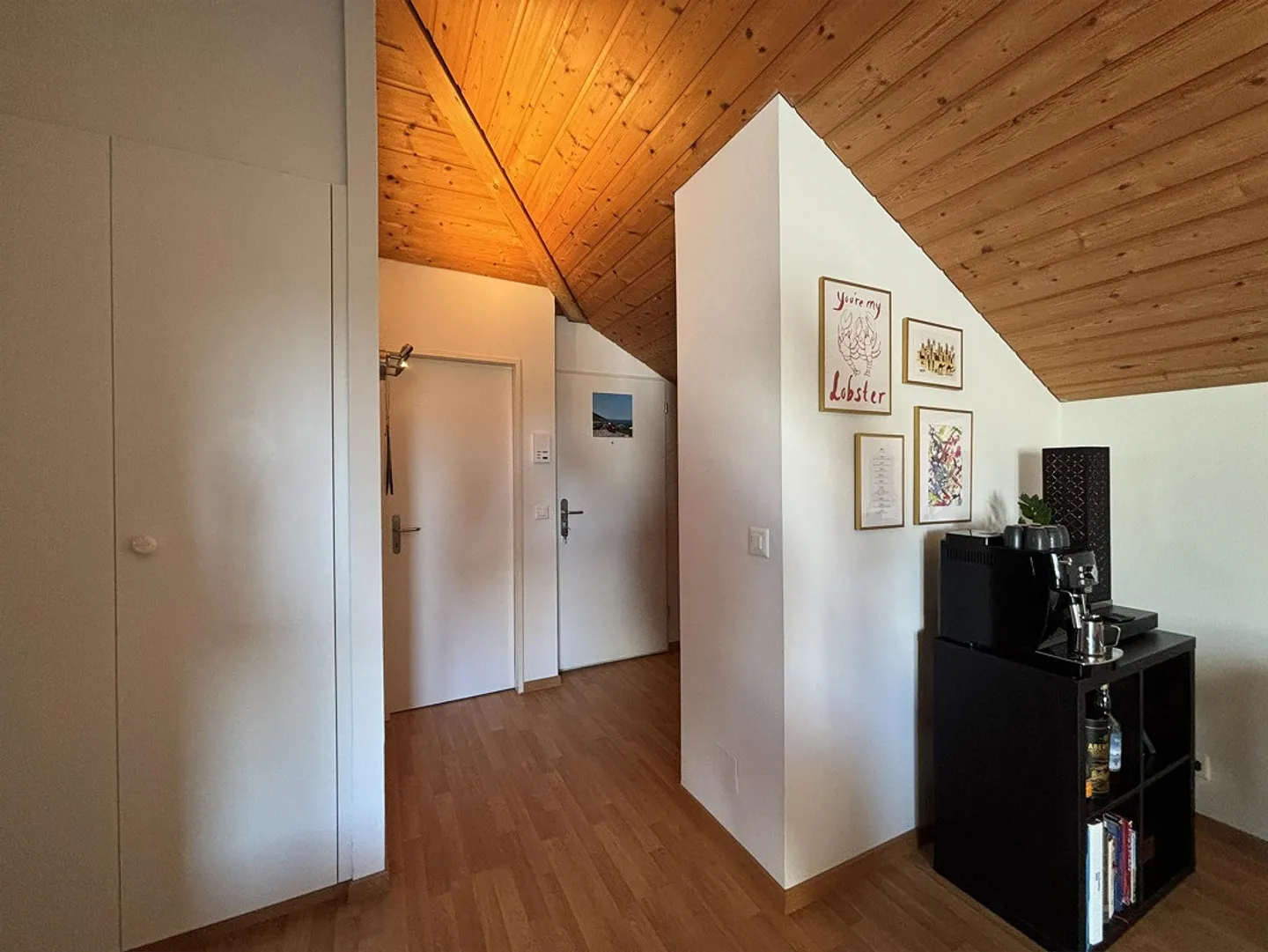 Appartamento mansardato di 3 stanze in una posizione tranquilla - Foto 7 di 7