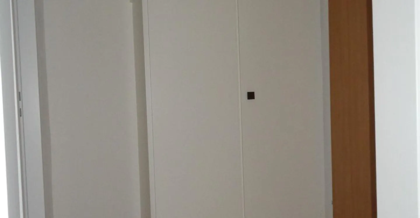 Appartamento situato in una zona tranquilla e soleggiata - Foto 3 di 11