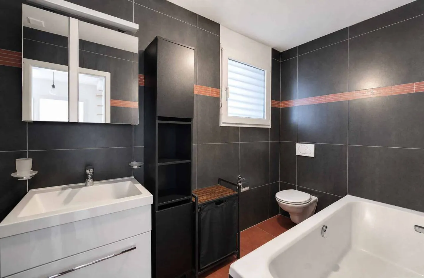 4,5-Zimmer-Duplex mit Terrasse und Garten - Foto 10 von 12