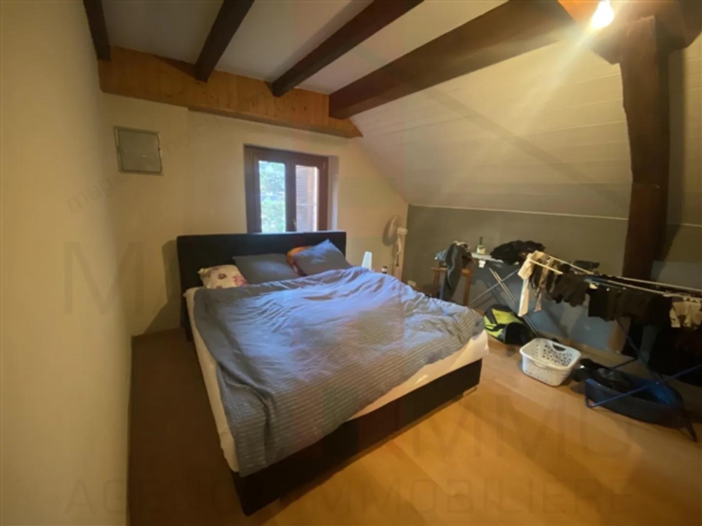 Bâtiment au centre du village de Courgenay - Photo 8 sur 19