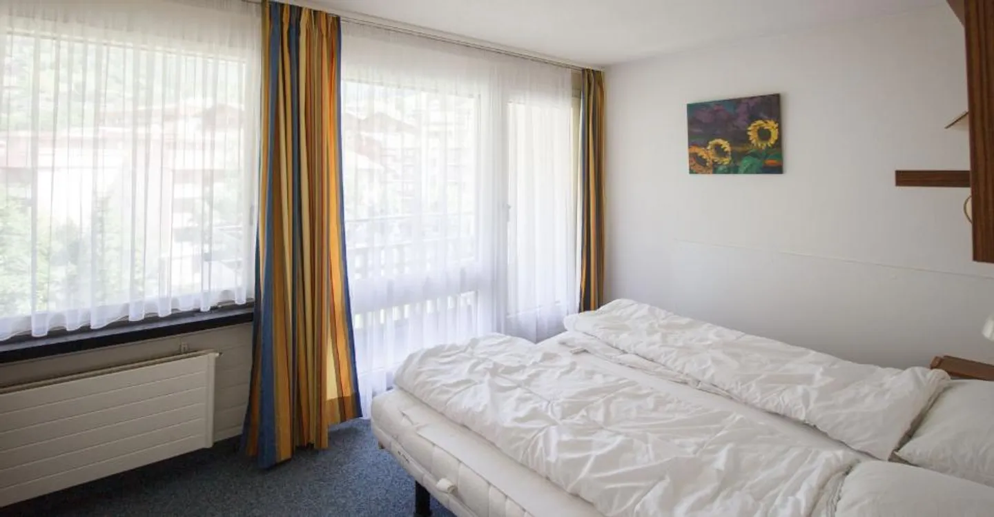 Charming Duplex Apartment - Photo 9 of 13