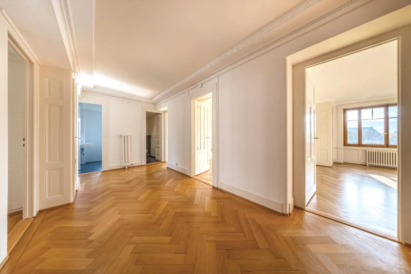 6-room apartment - Photo 4 of 12