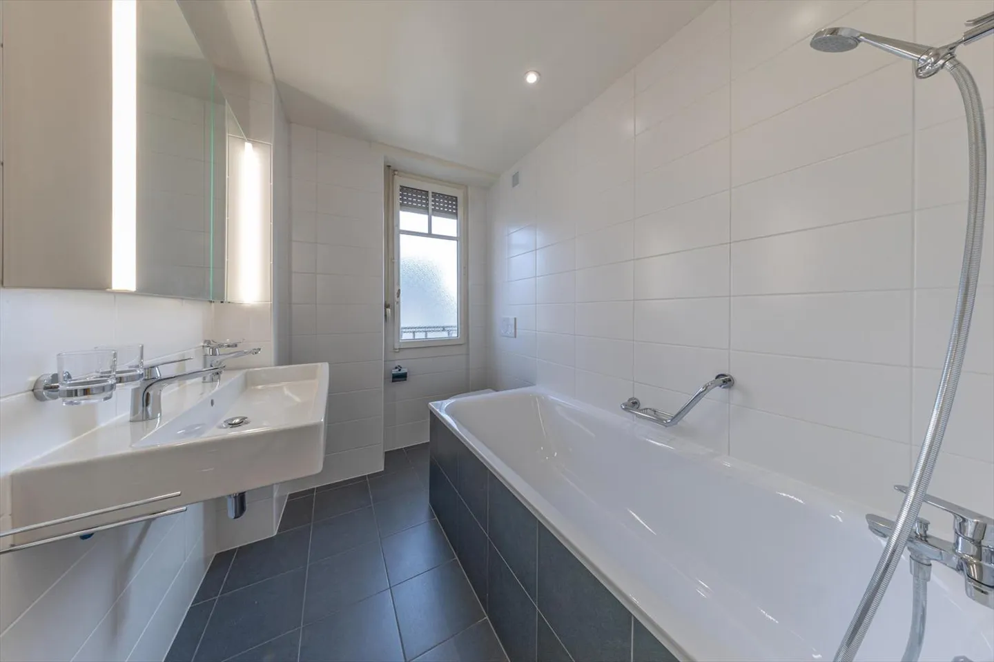 6-room apartment - Photo 8 of 12