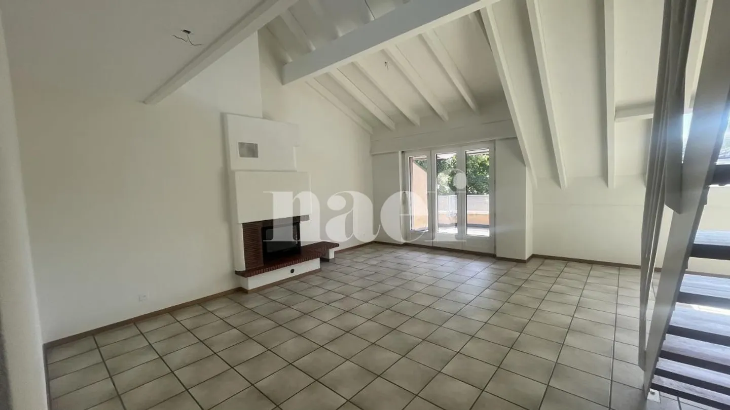 Duplex spacieux à Couvet - Photo 2 sur 10