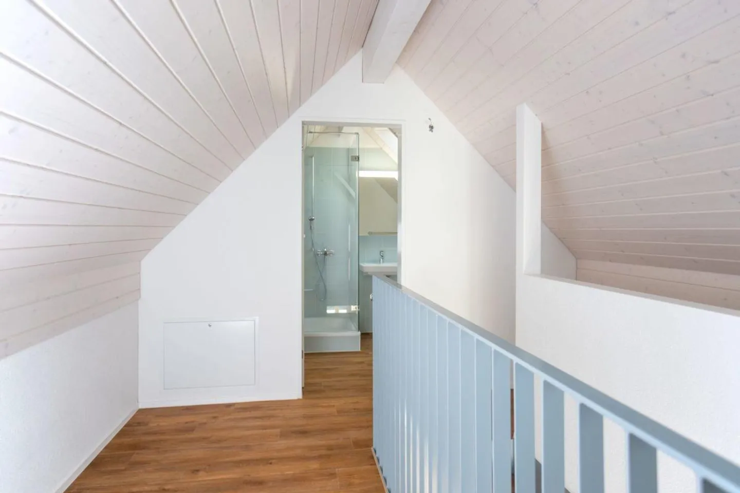 Attico con vista sul verde e sulla regione di Mutschellen - Foto 8 di 14