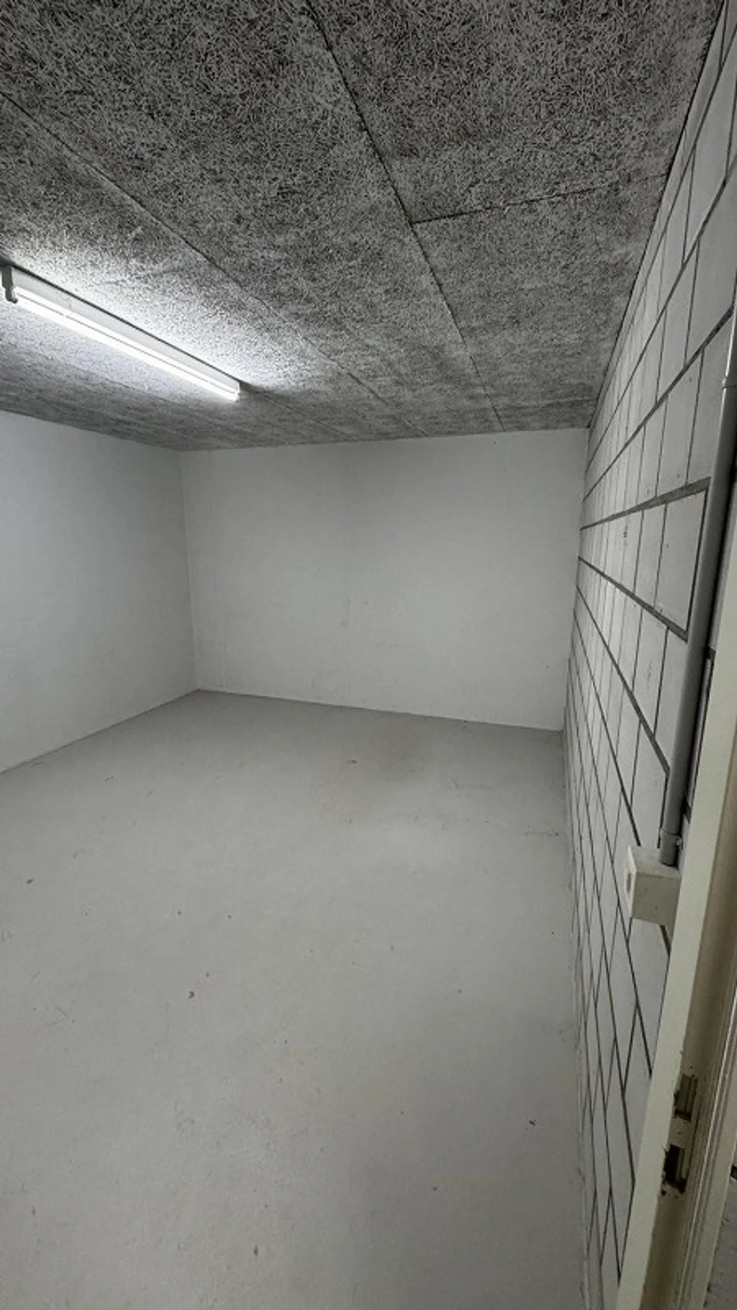 Hobby room for rent in Pieterlen - Photo 3 of 4