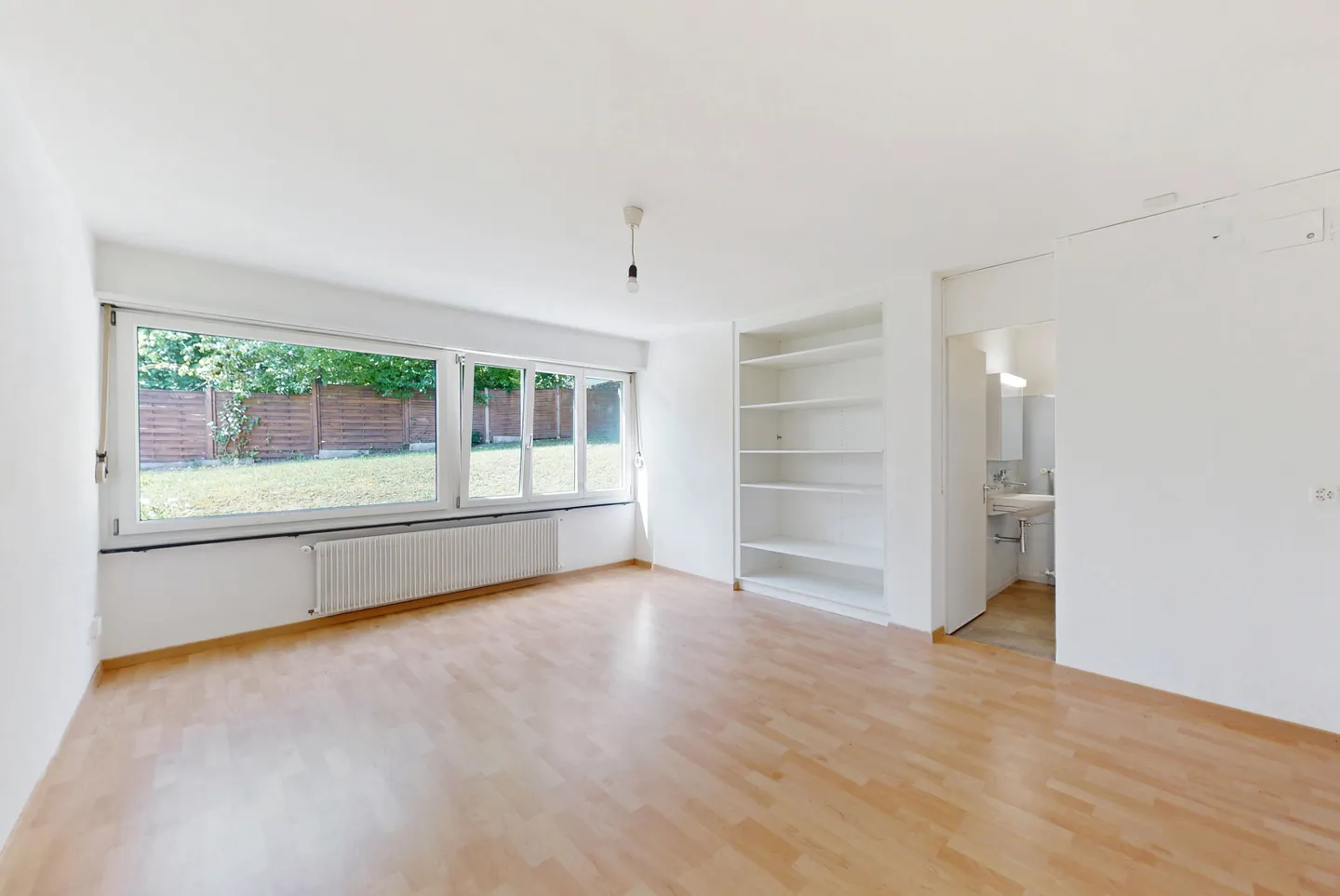 Bien immobilier à louer - Photo 2 sur 7