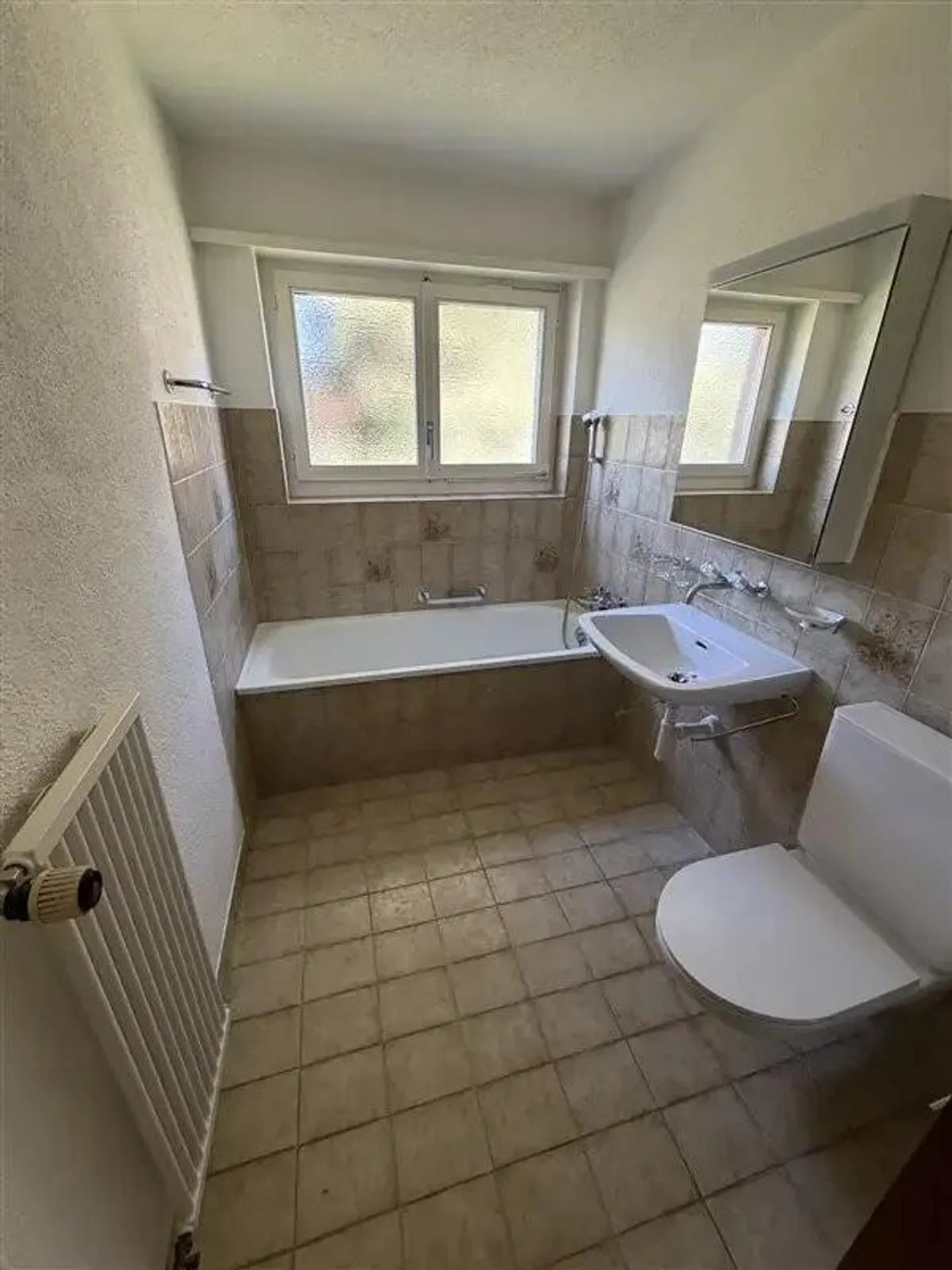 Vivere in una posizione tranquilla e verde a Malters - Foto 6 di 7