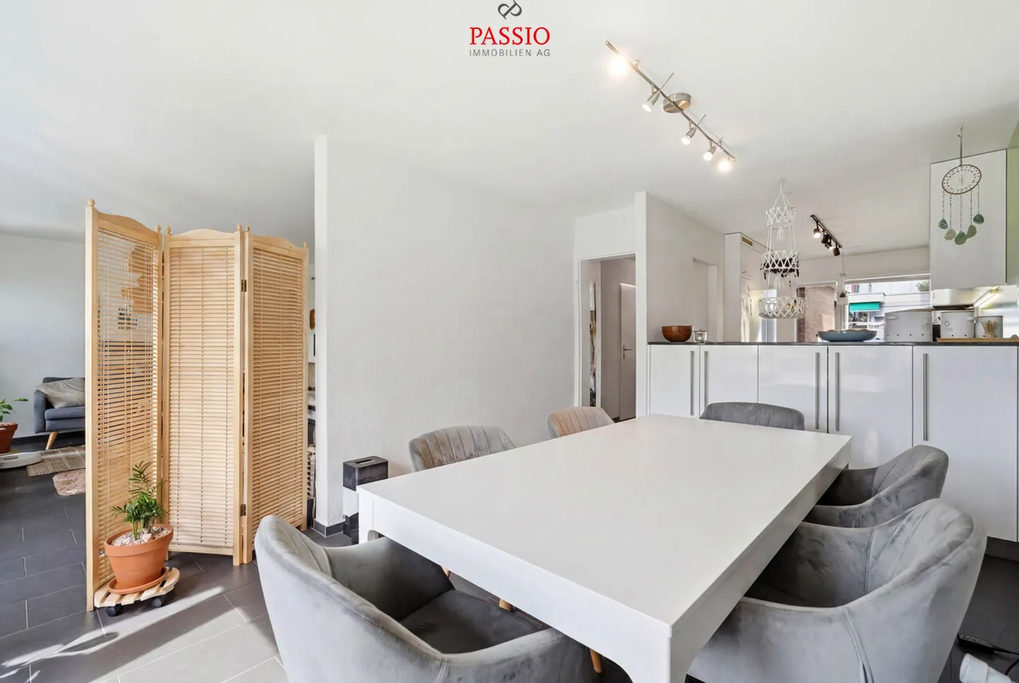 Oasi di benessere luminosa con balcone, sole serale e tanto spazio - Foto 5 di 25