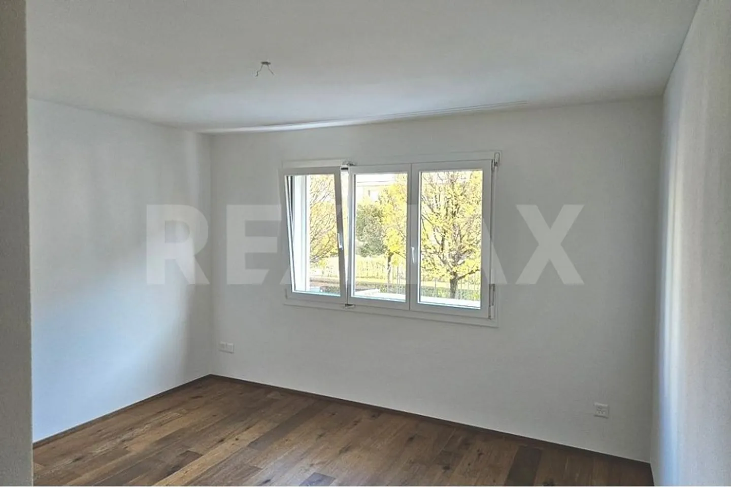 Appartamento 5½ locali incluso cantina e posto auto in garage - Spazio per tutta la famiglia - Foto 7 di 10