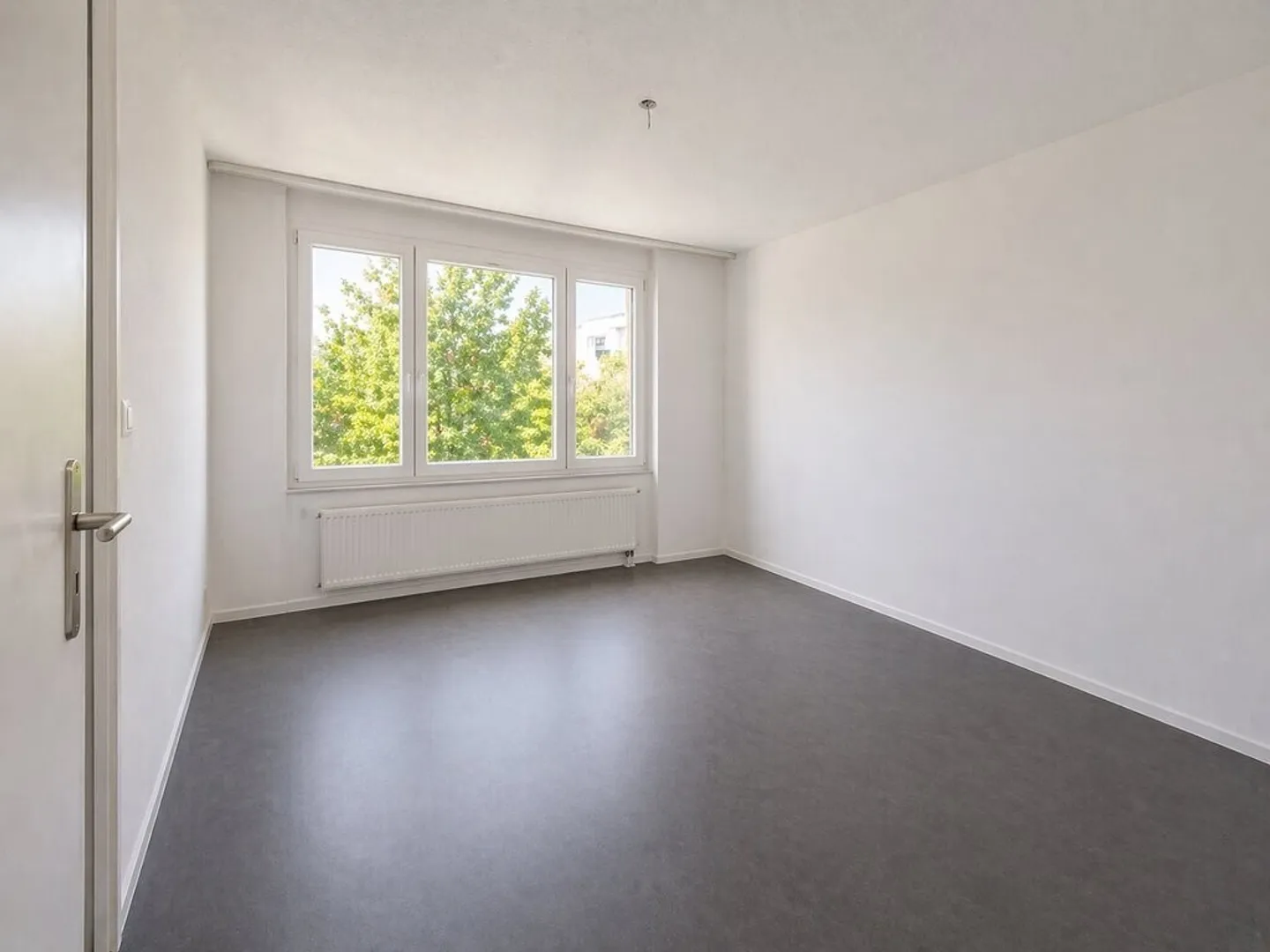 Helle 3.5-Zimmerwohnung mit Balkon - Foto 7 von 8