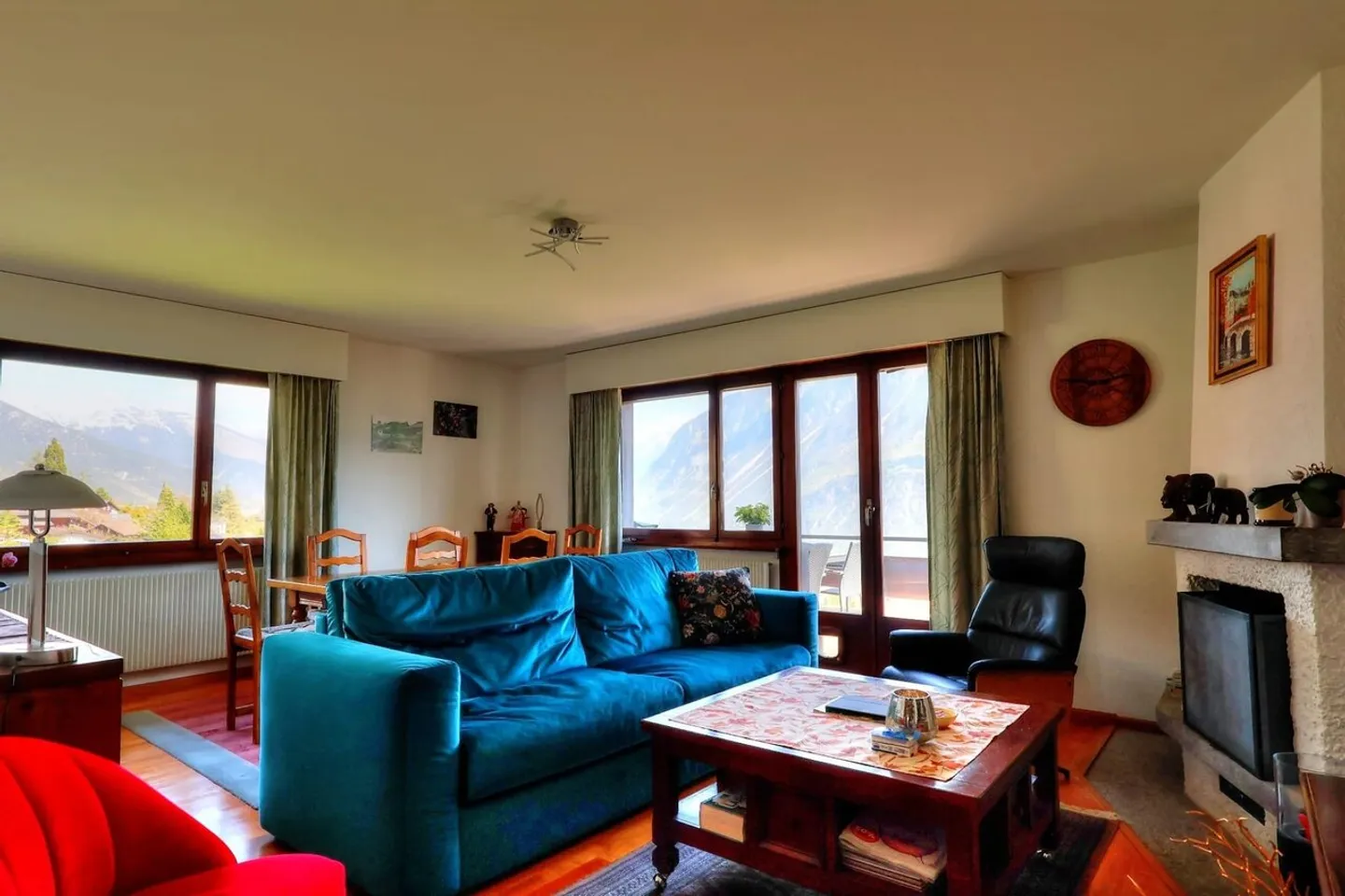 Spacious 4.5-room family apartment with panoramic views - Photo 2 of 10