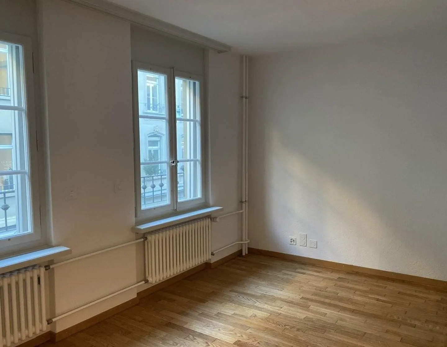 Il tuo elegante pied-à-terre nella Torre Olandese! - Foto 3 di 7