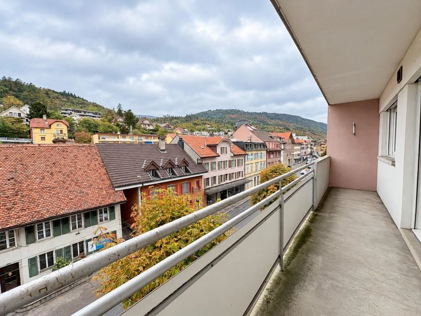 Appartamento 2,5 locali con balcone e buona connessione ai mezzi pubblici a Bienne - Foto 9 di 9