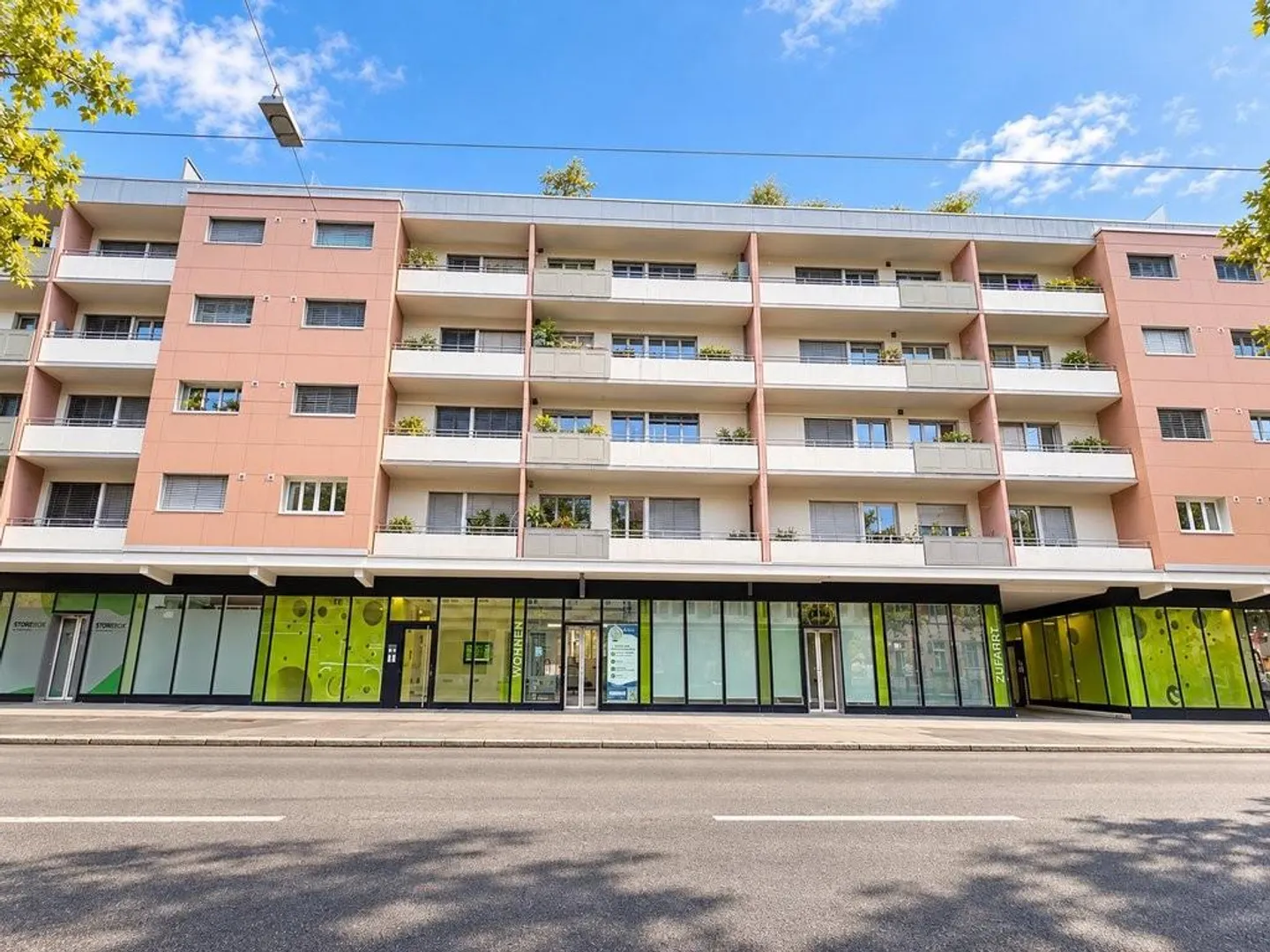 Appartamento 2,5 locali con balcone e buona connessione ai mezzi pubblici a Bienne - Foto 1 di 9