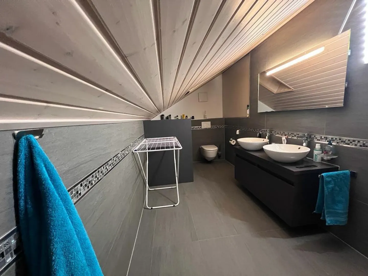 Magnifico duplex di 3,5 locali in affitto nel cuore di Orbe, città romana - Foto 5 di 7