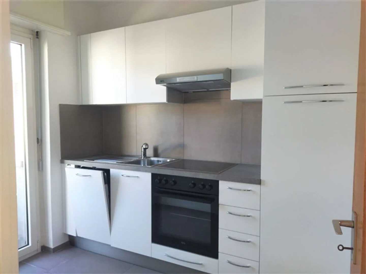 Grand bâtiment avec un revenu annuel de 5 % - Photo 8 sur 9