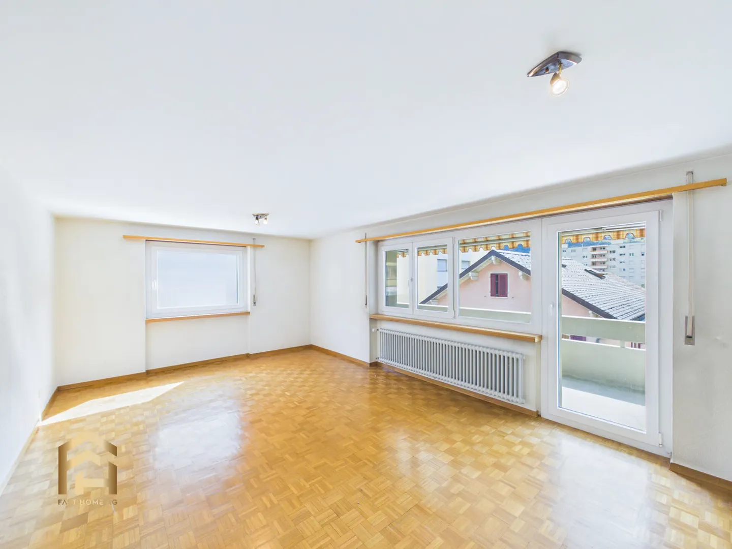 Interesting 4.5 room apartment in the best location in Naters - Photo 2 of 12