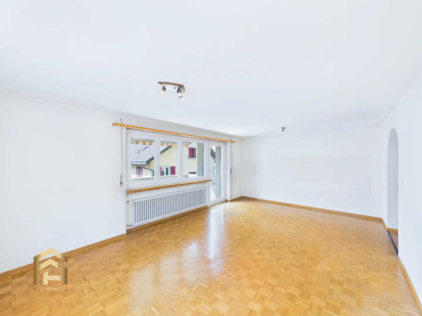 Interesting 4.5 room apartment in the best location in Naters - Photo 3 of 12