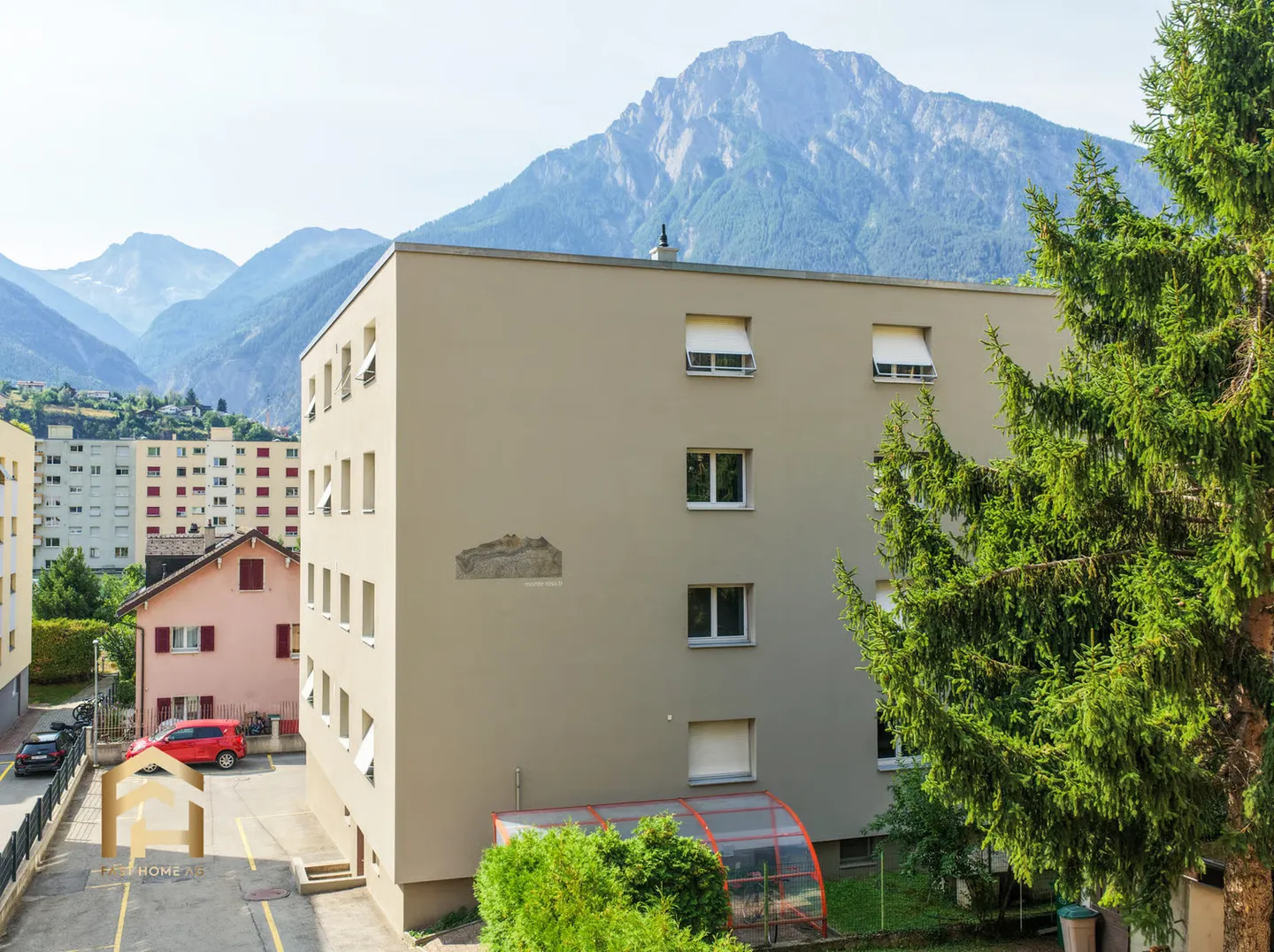 Interesting 4.5 room apartment in the best location in Naters - Photo 1 of 12
