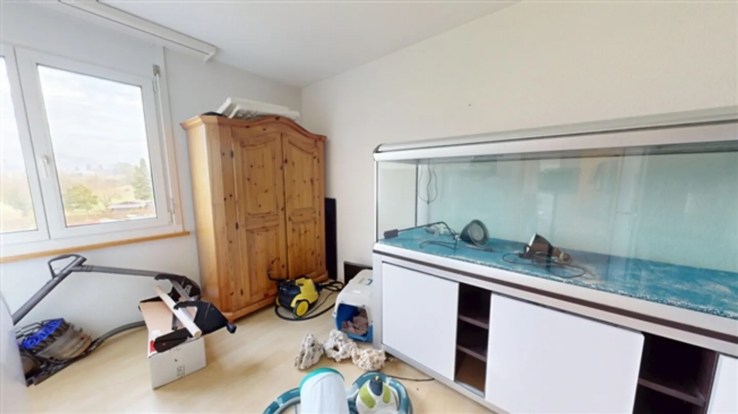 4.5 stanze, ultimo piano in una posizione tranquilla - Foto 11 di 13