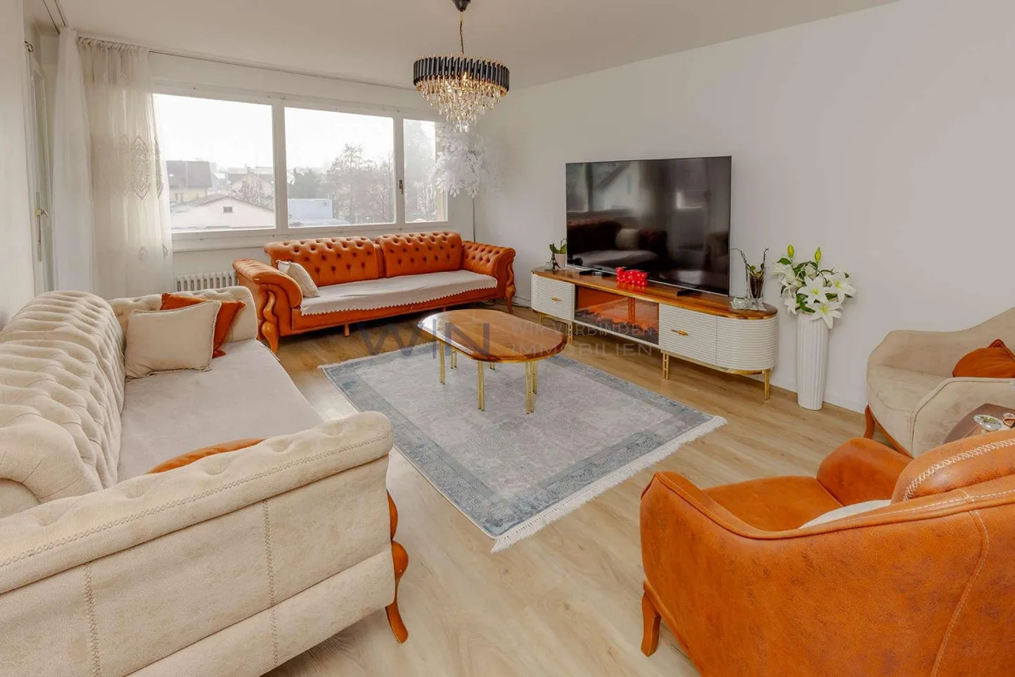 5.5 Rooms with Conservatory and Wide View - Photo 2 of 7