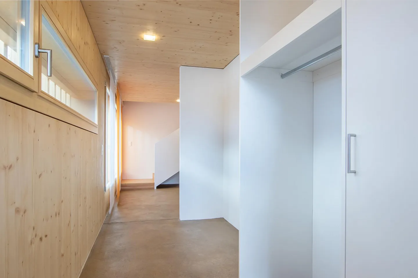 Top modern apartment with garden share (condominium) - Photo 2 of 22