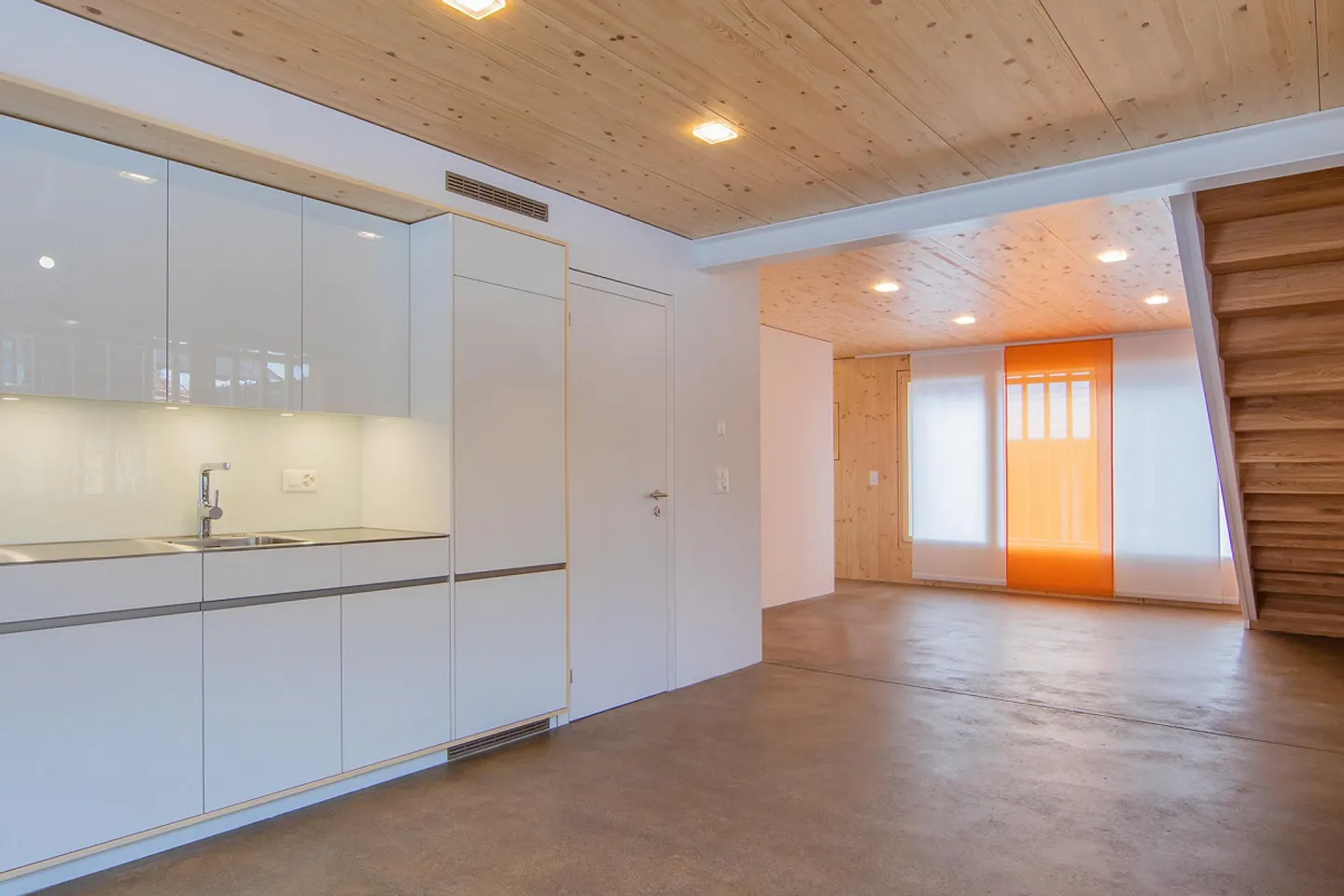 Top modern apartment with garden share (condominium) - Photo 6 of 22