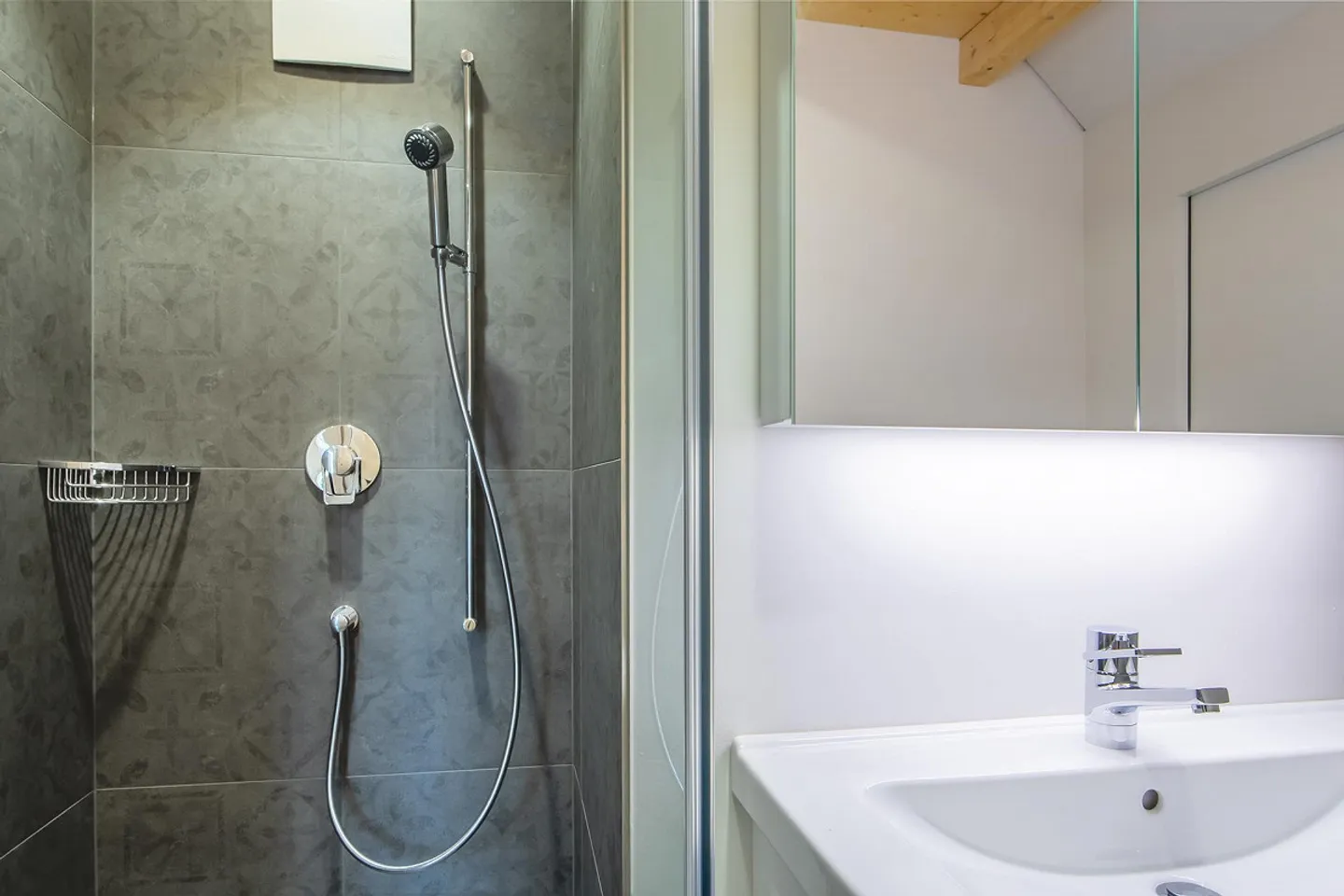 Top modern apartment with garden share (condominium) - Photo 12 of 22