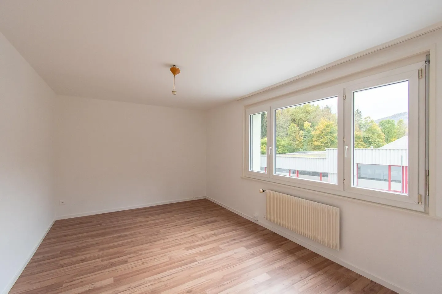 Renoviert und helles 3.5-Zimmer-Wohnung mit Balkon - Foto 8 von 12