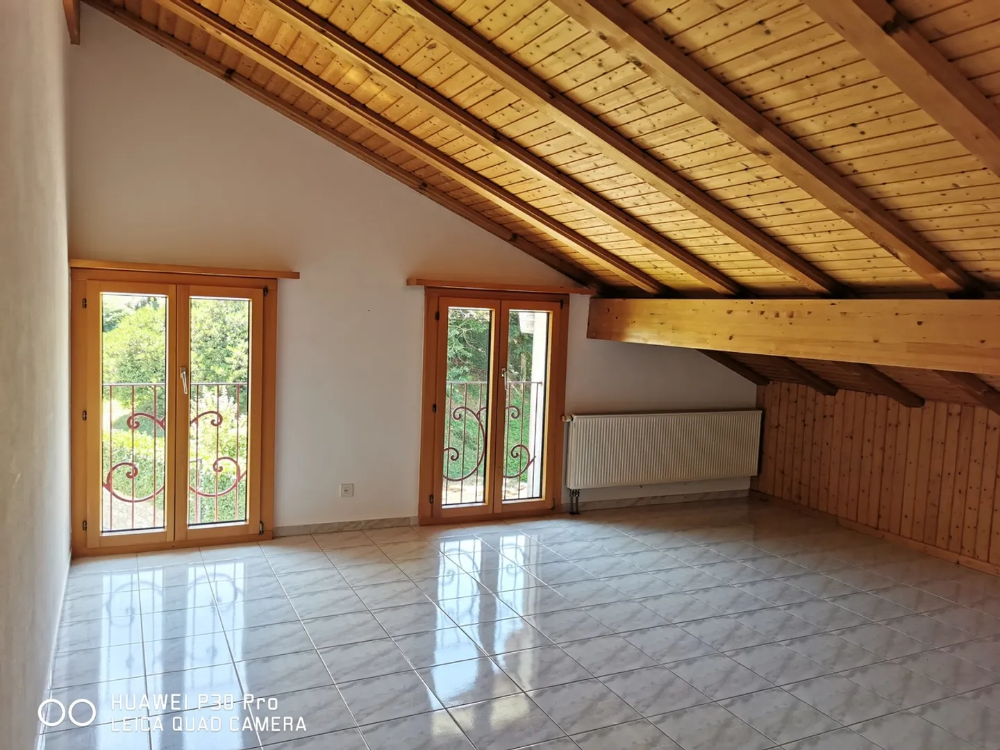 Spacious Duplex Apartment - Photo 9 of 9