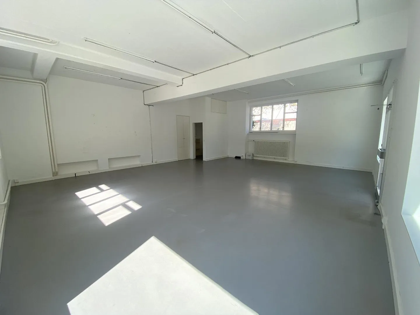 Espace commercial/bureau - Photo 4 sur 6