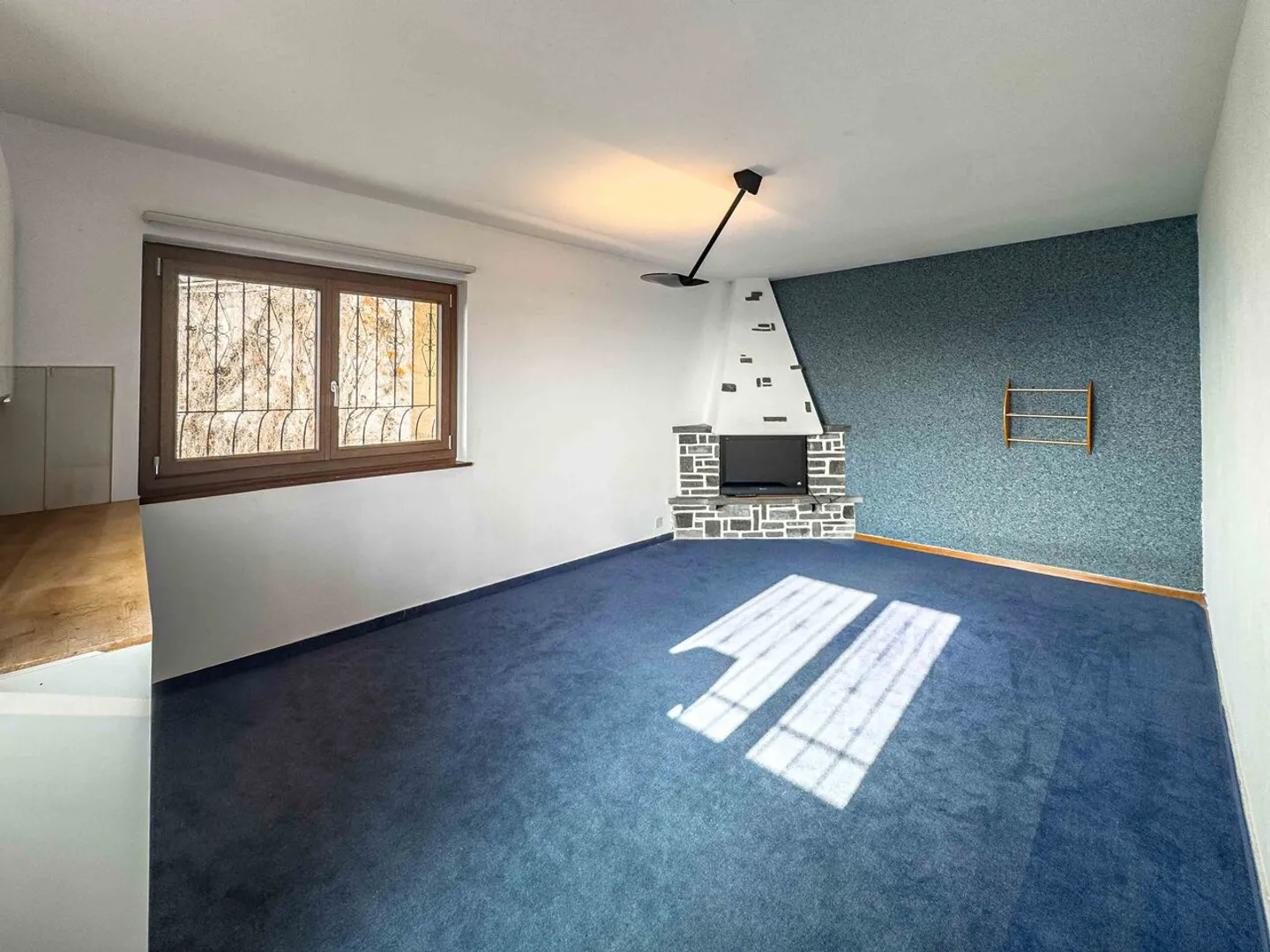 Großes Einfamilienhaus im Grünen in Aranno - Foto 8 von 12