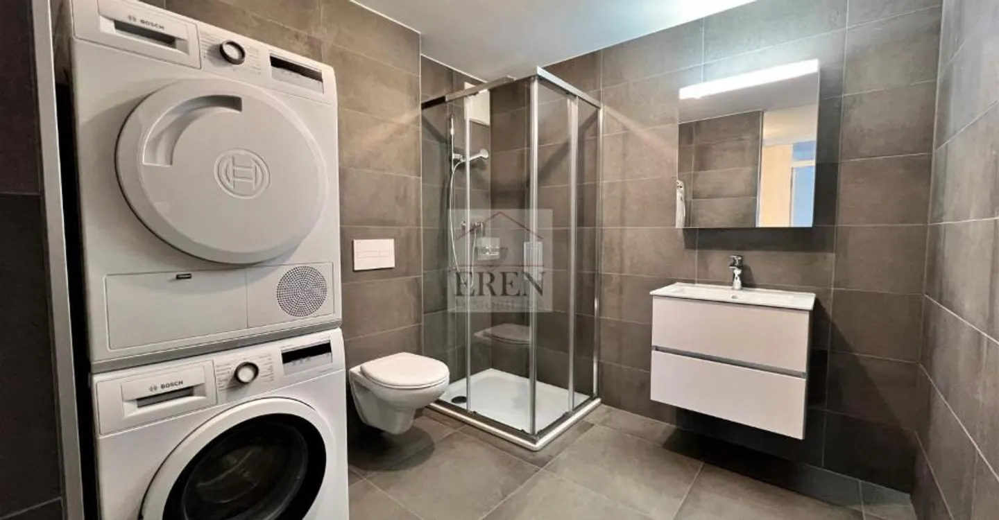 Spacious 2.5-room penthouse of 90m2 and large terrace of 29m2 in the center of Fully - Photo 7 of 13