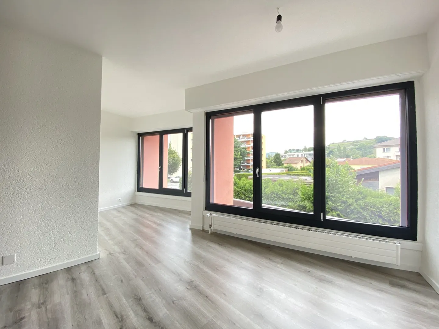 Ideal studio for a small budget - Photo 1 of 4