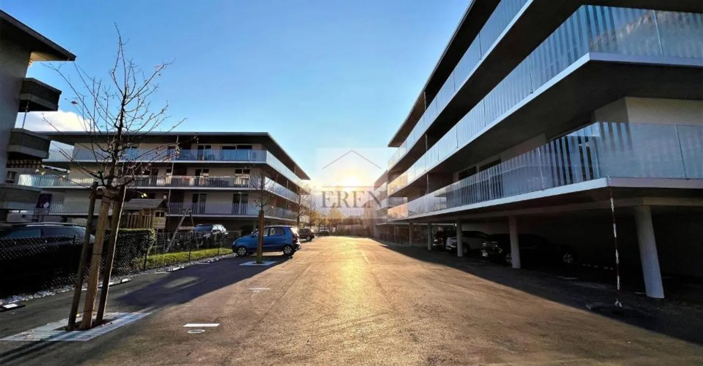Spacious 2.5-room penthouse of 90m2 and large terrace of 29m2 in the center of Fully - Photo 12 of 13