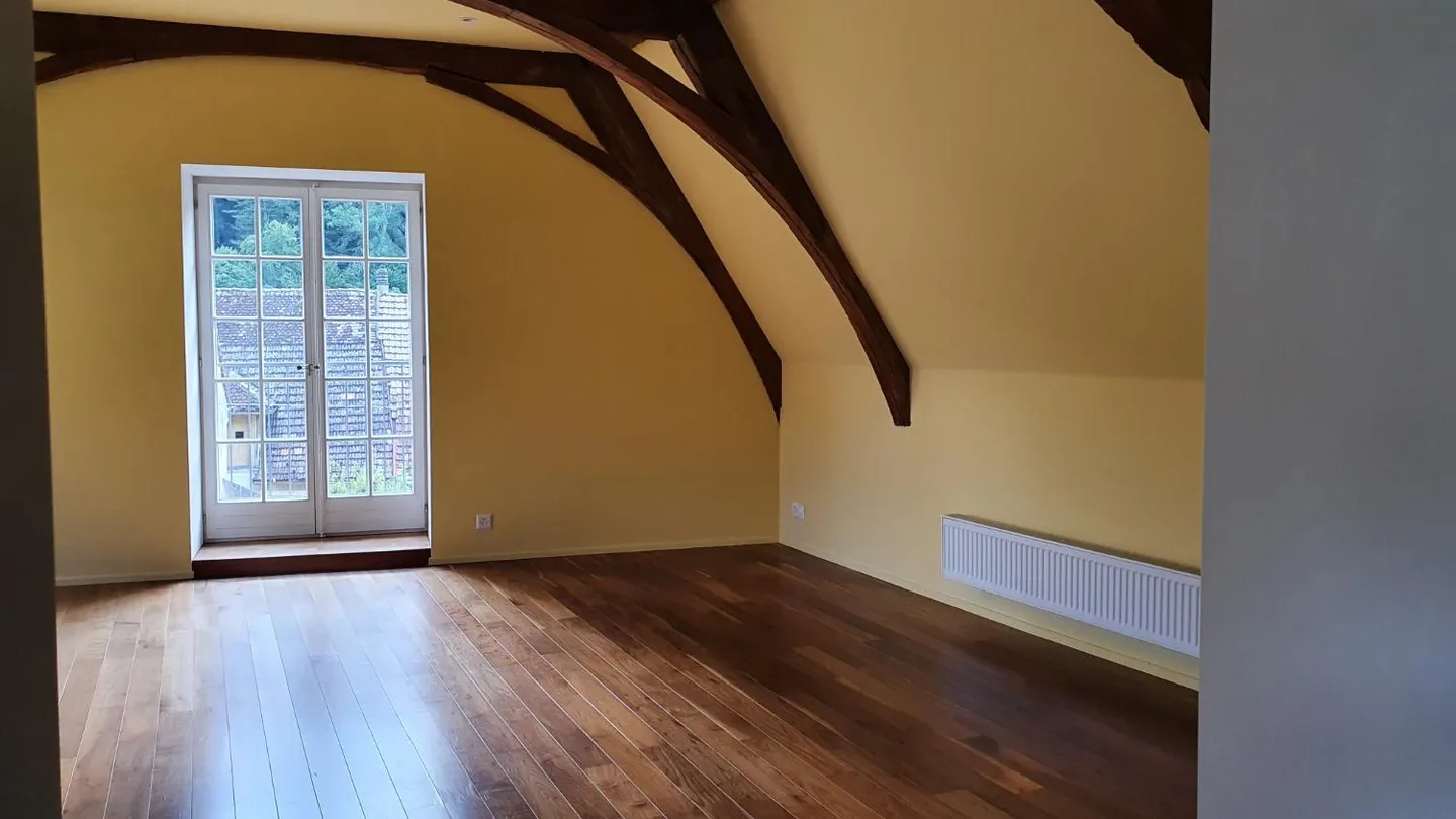 Place de l'Église Collégiale 2, Valangin - Appartement 2 pièces au 3ème étage - Photo 5 sur 11