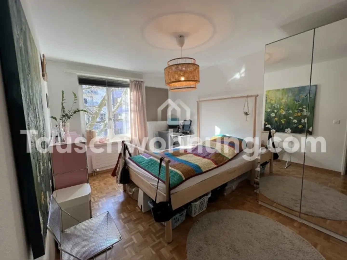 Petit bijou contre grand - Photo 2 sur 4