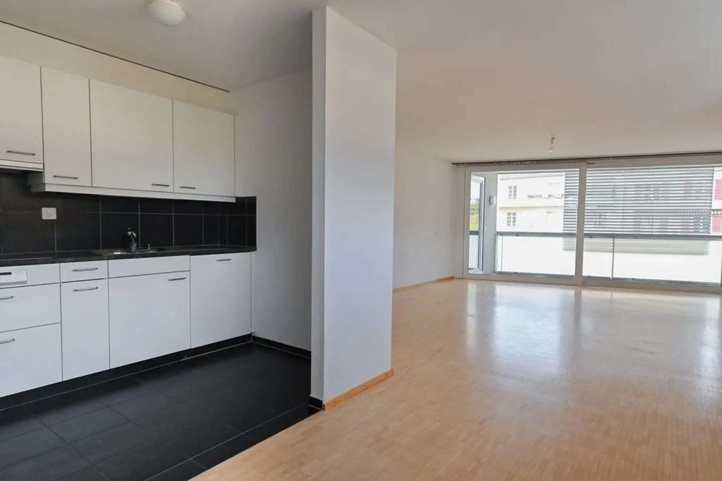 Your Retreat Close to the City Center - Photo 9 of 12