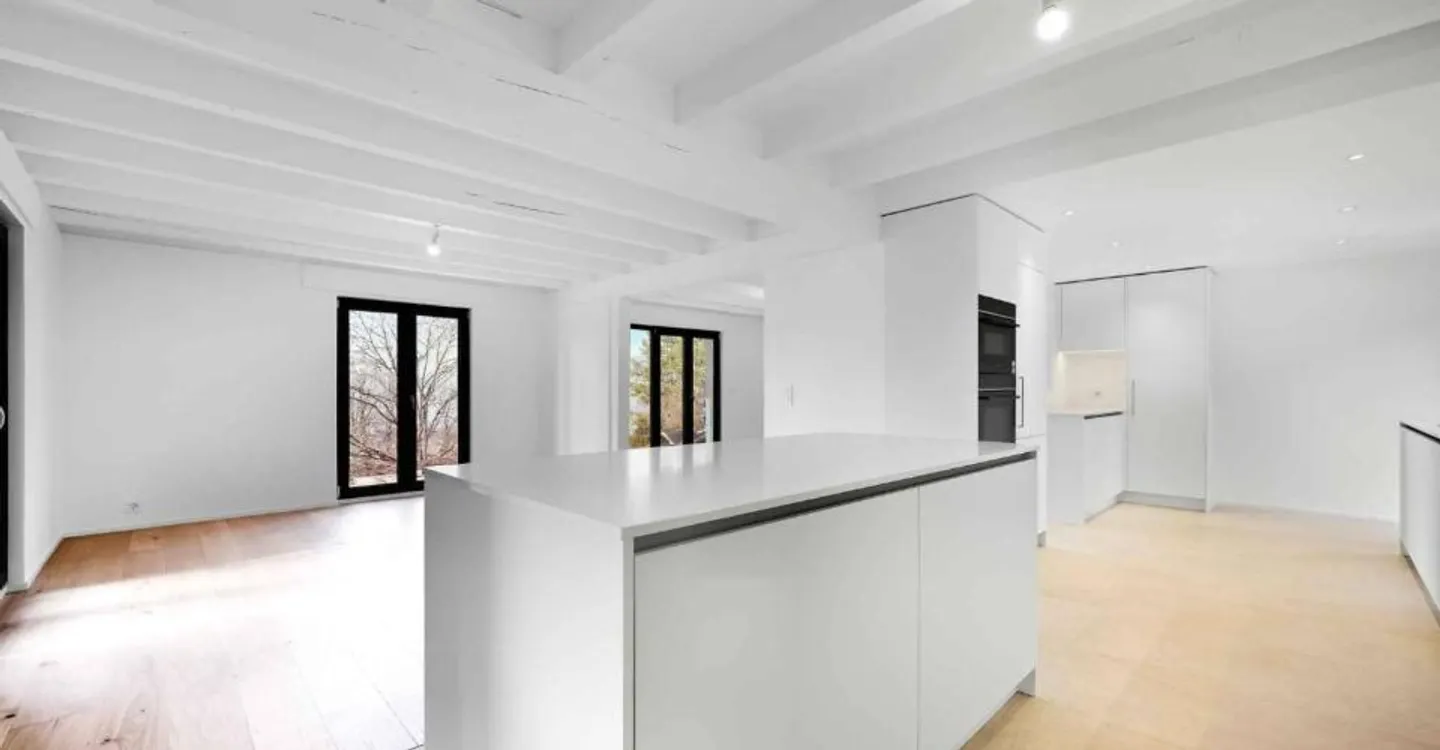 Villa contemporanea con vista lago - Foto 5 di 11