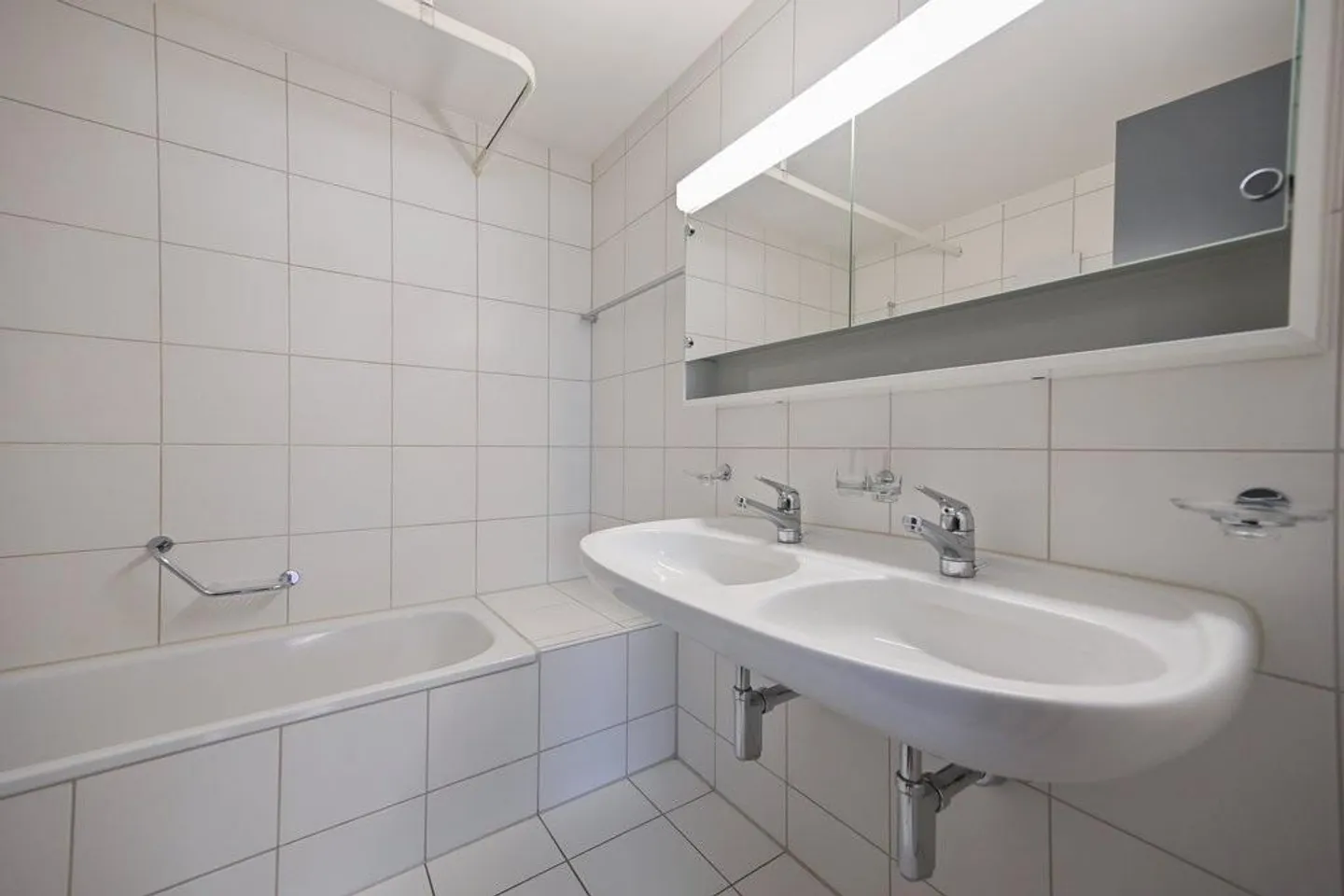 Your Retreat Close to the City Center - Photo 10 of 12