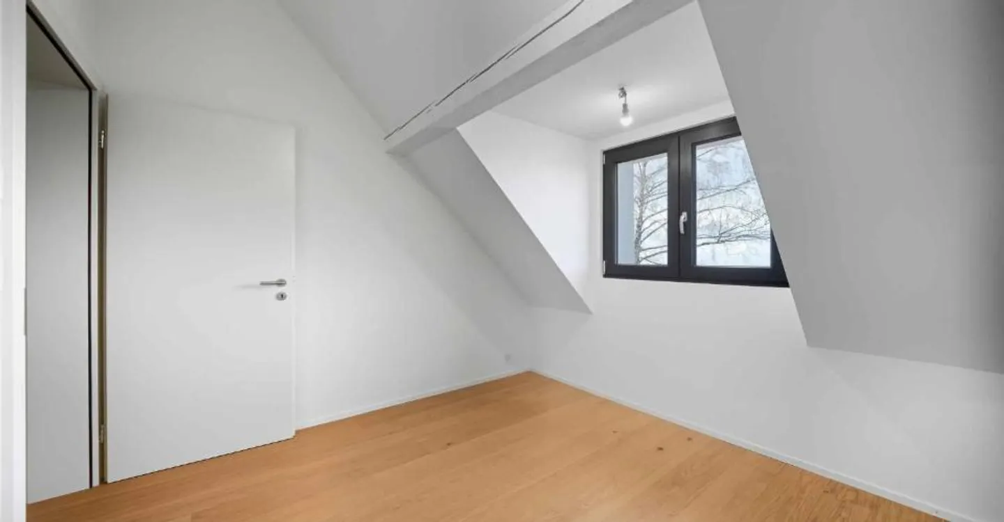 Villa contemporanea con vista lago - Foto 7 di 11