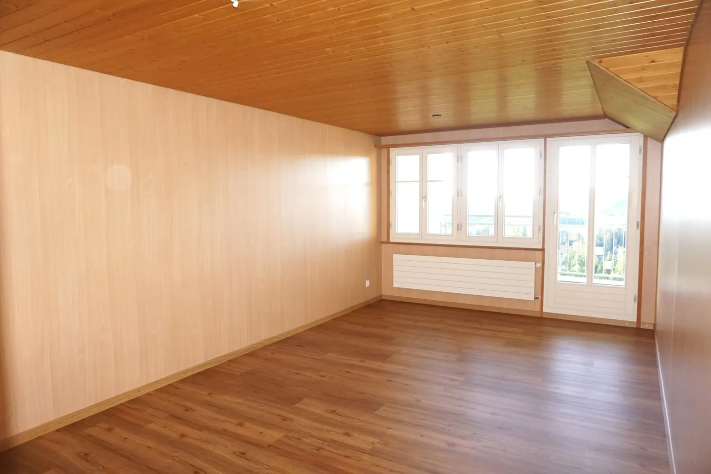 Hübsche Dachwohnung an schönster Lage - Foto 5 von 13