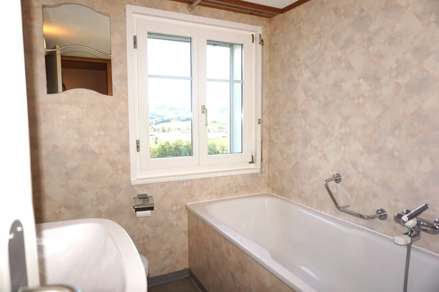 Hübsche Dachwohnung an schönster Lage - Foto 7 von 13