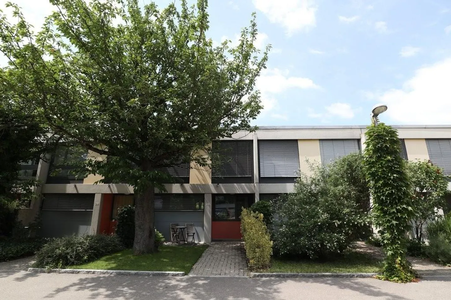 Ihr neues Familienzuhause auf dem Bruderholz - Foto 1 von 11