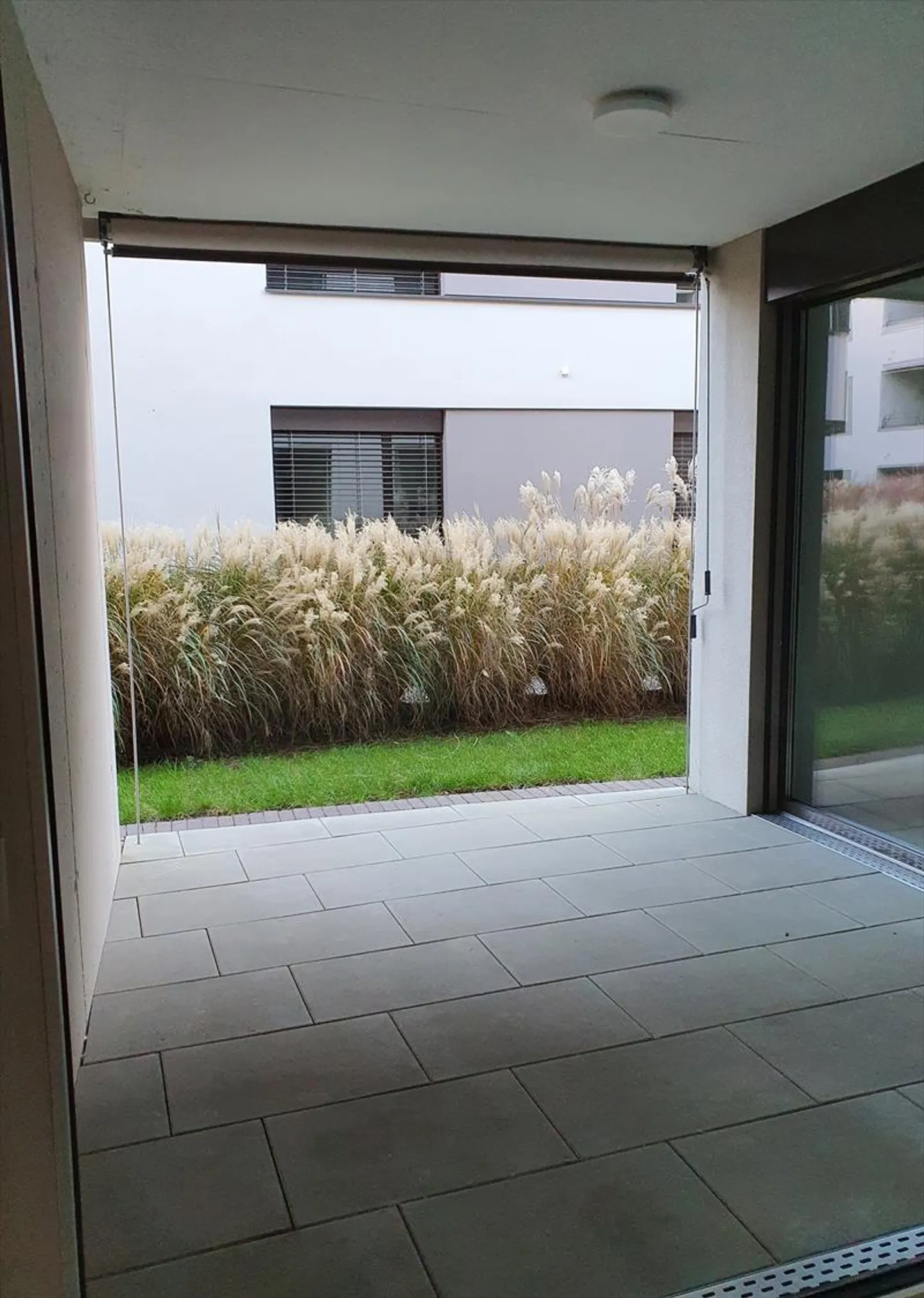 Spacious and Central - Photo 7 of 11