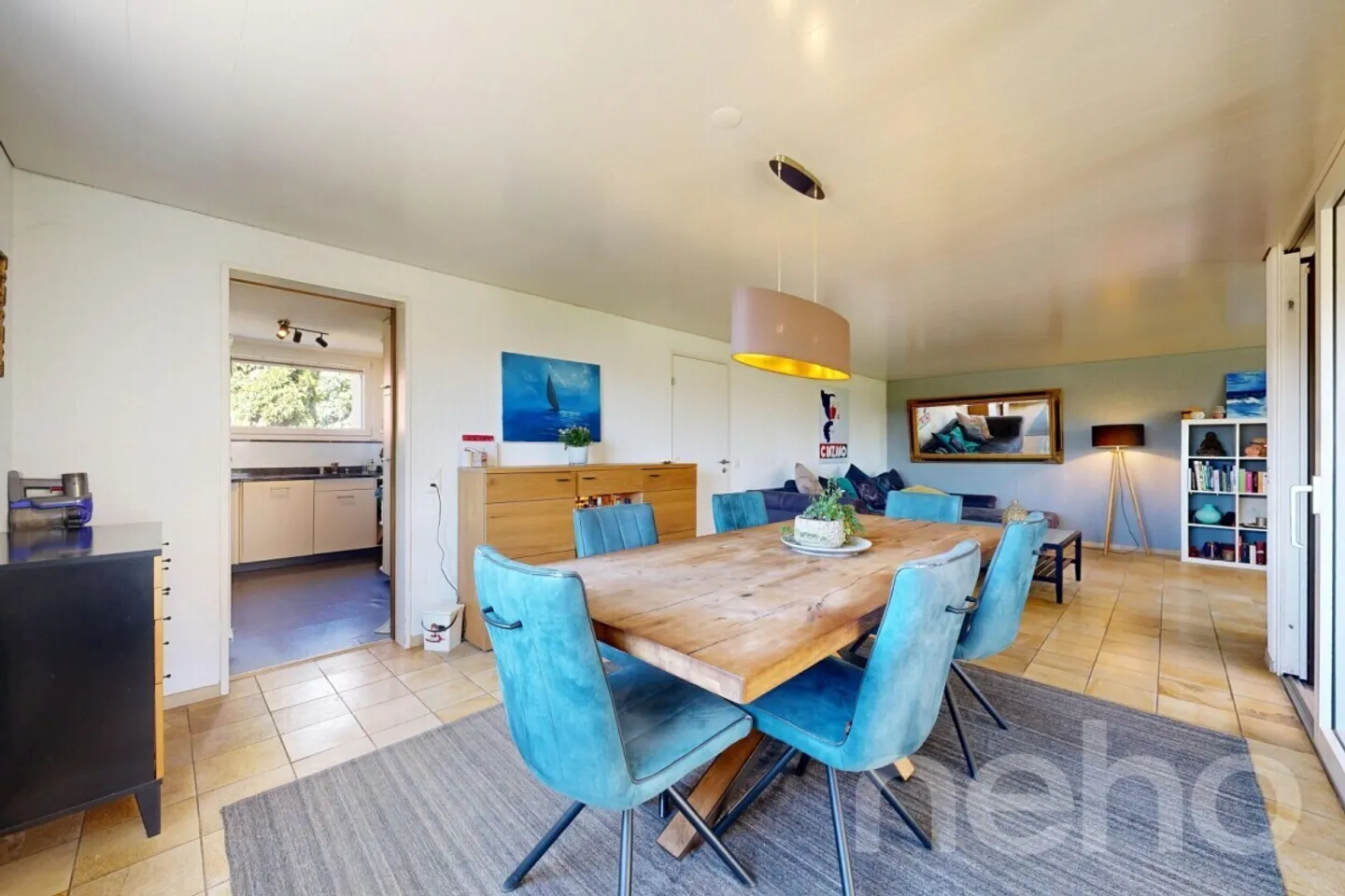 Maison semi-détachée de 5,5 pièces avec une vaste oasis de jardin - Photo 4 sur 12