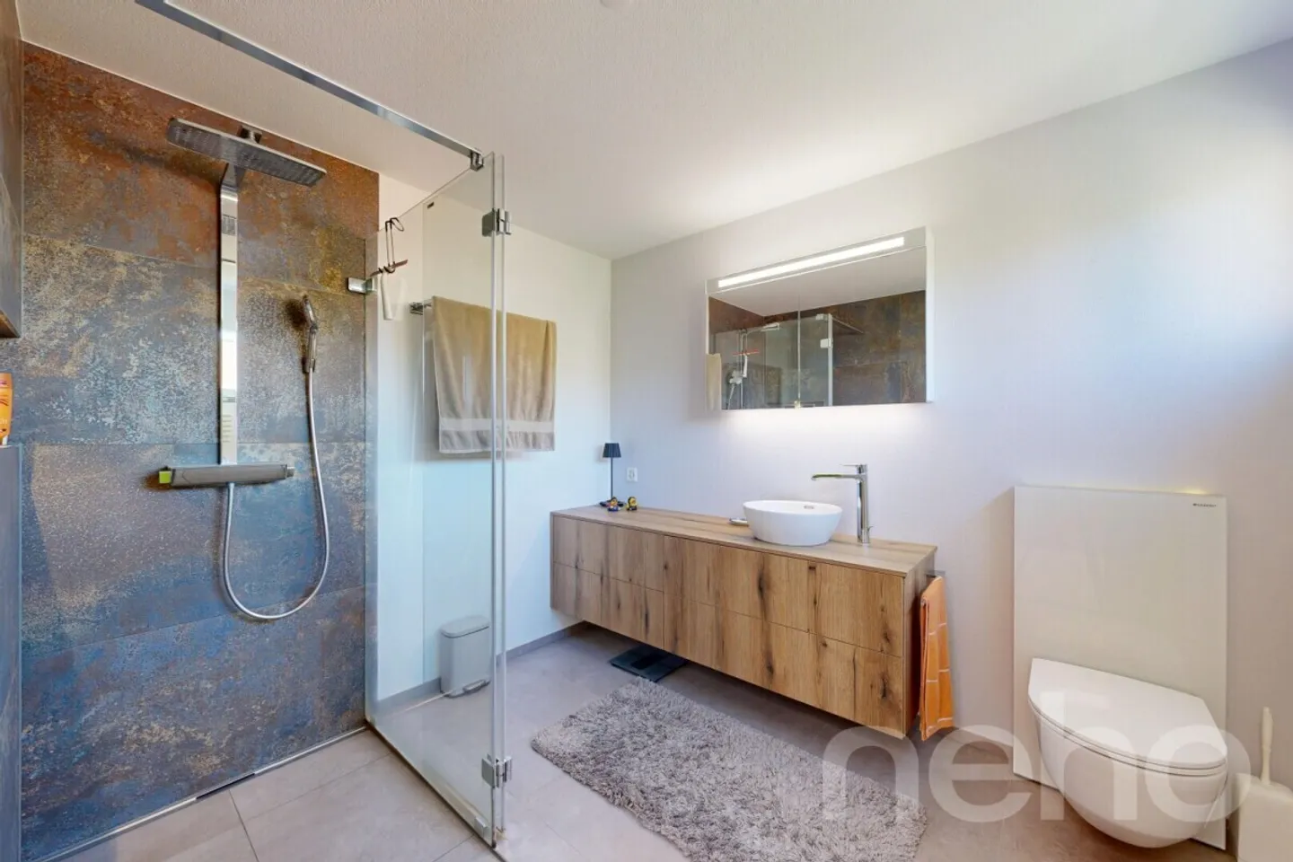 Maison semi-détachée de 5,5 pièces avec une vaste oasis de jardin - Photo 5 sur 12